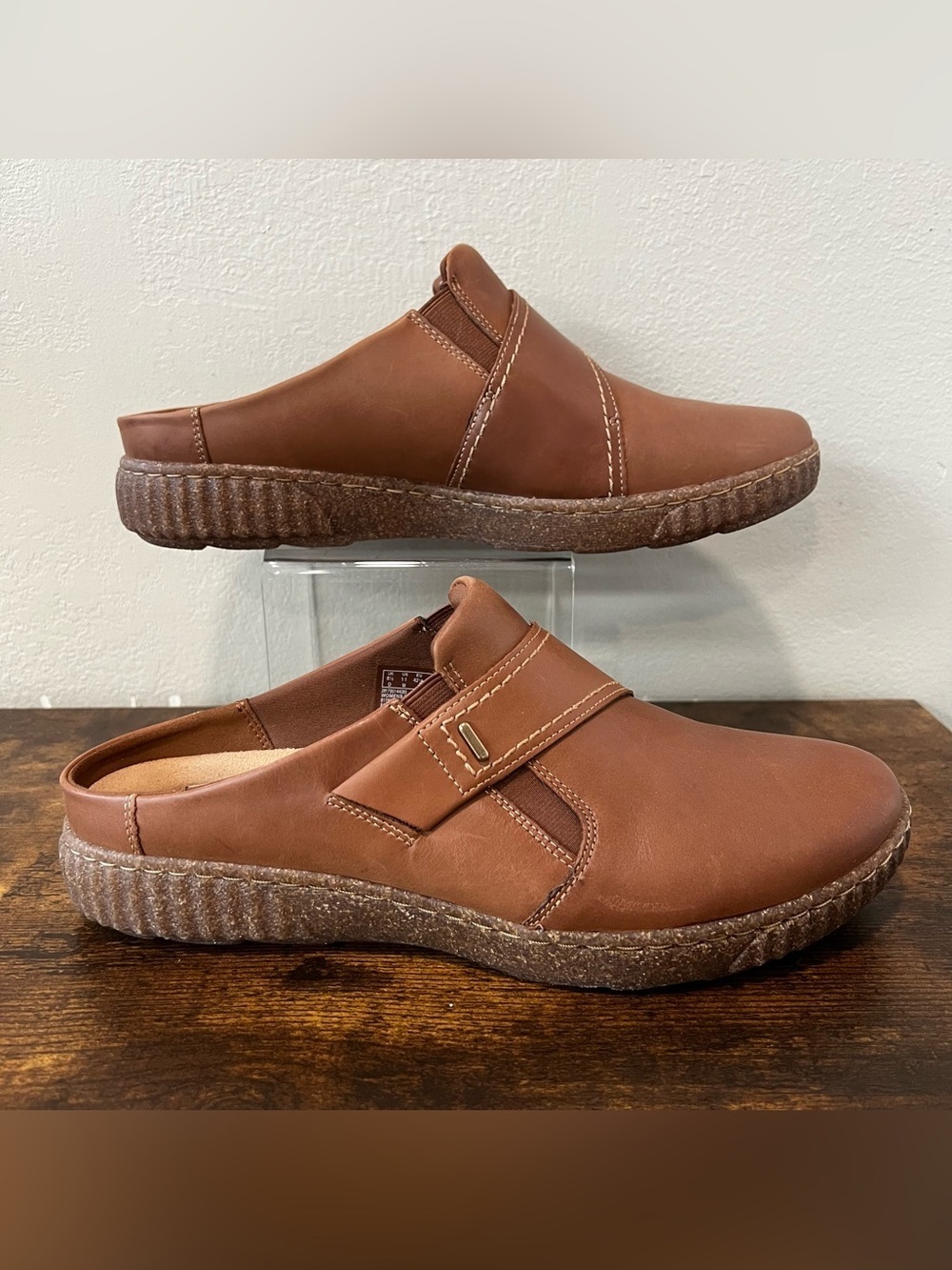 Clarks Caroline Bay Slip On Clogs - NEW - Size 11